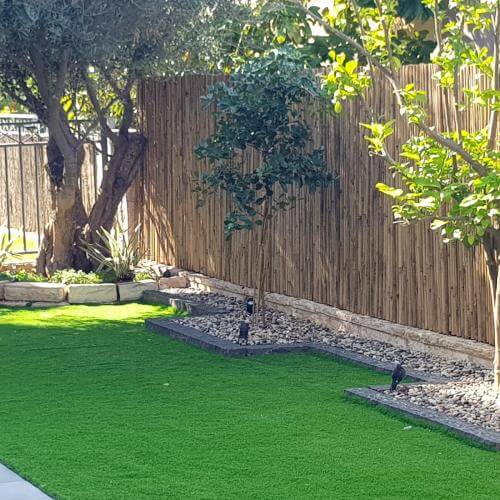 עיצוב גינה ודשא סינתטי